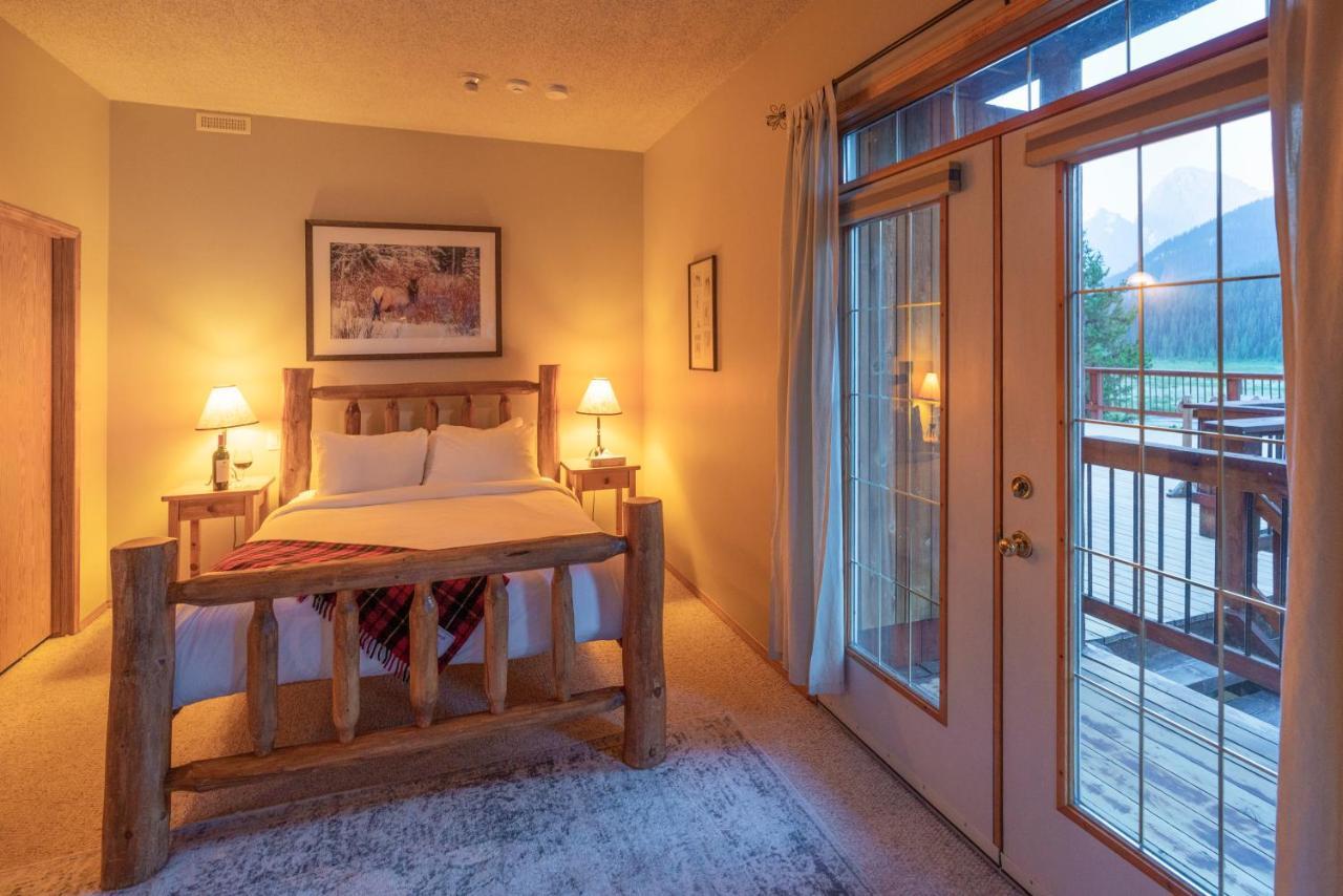 Mount Engadine Lodge Kananaskis Екстериор снимка