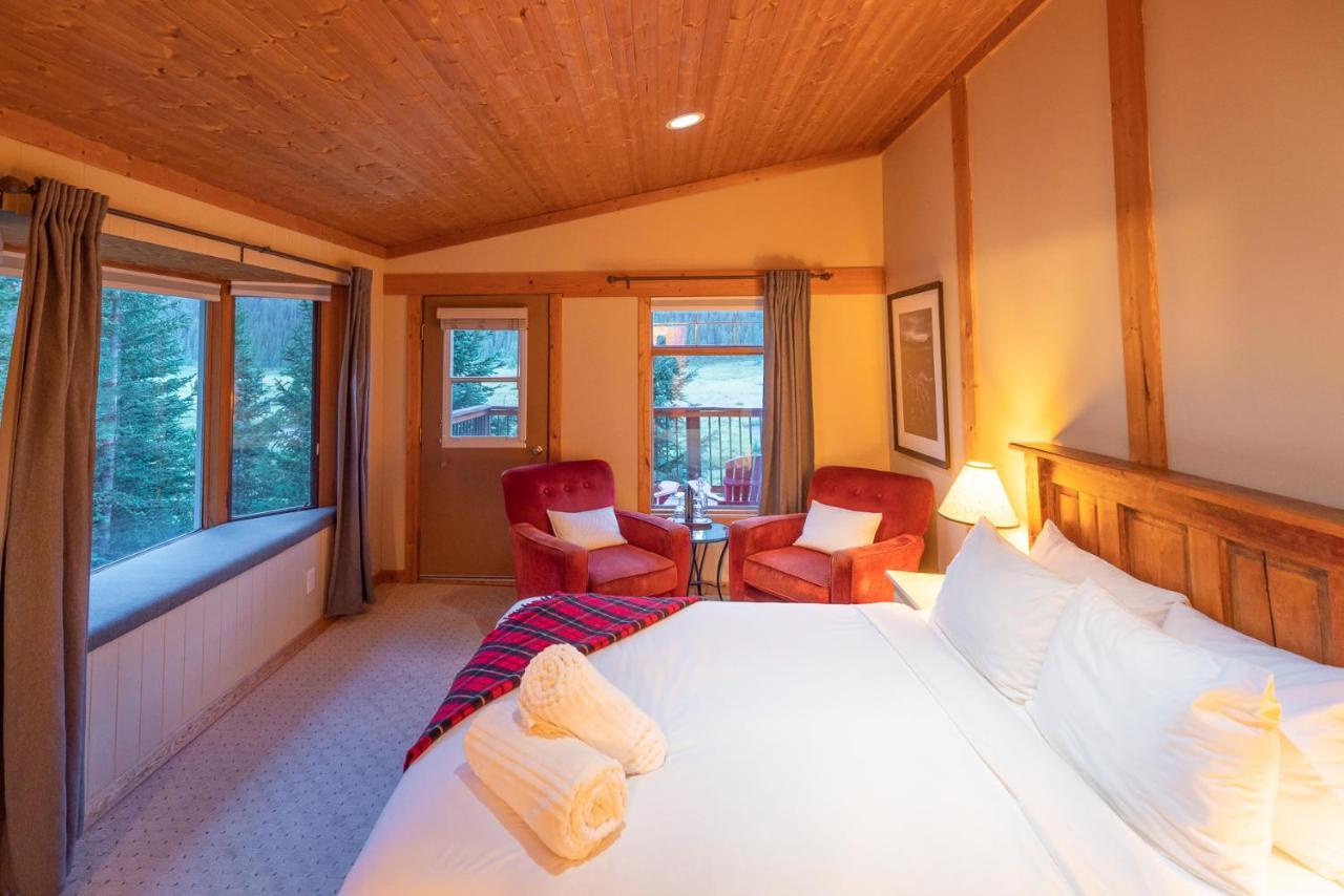 Mount Engadine Lodge Kananaskis Екстериор снимка
