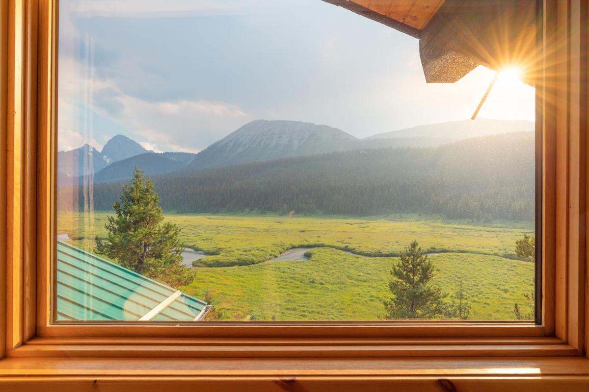 Mount Engadine Lodge Kananaskis Екстериор снимка