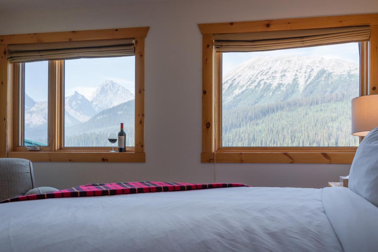 Mount Engadine Lodge Kananaskis Екстериор снимка