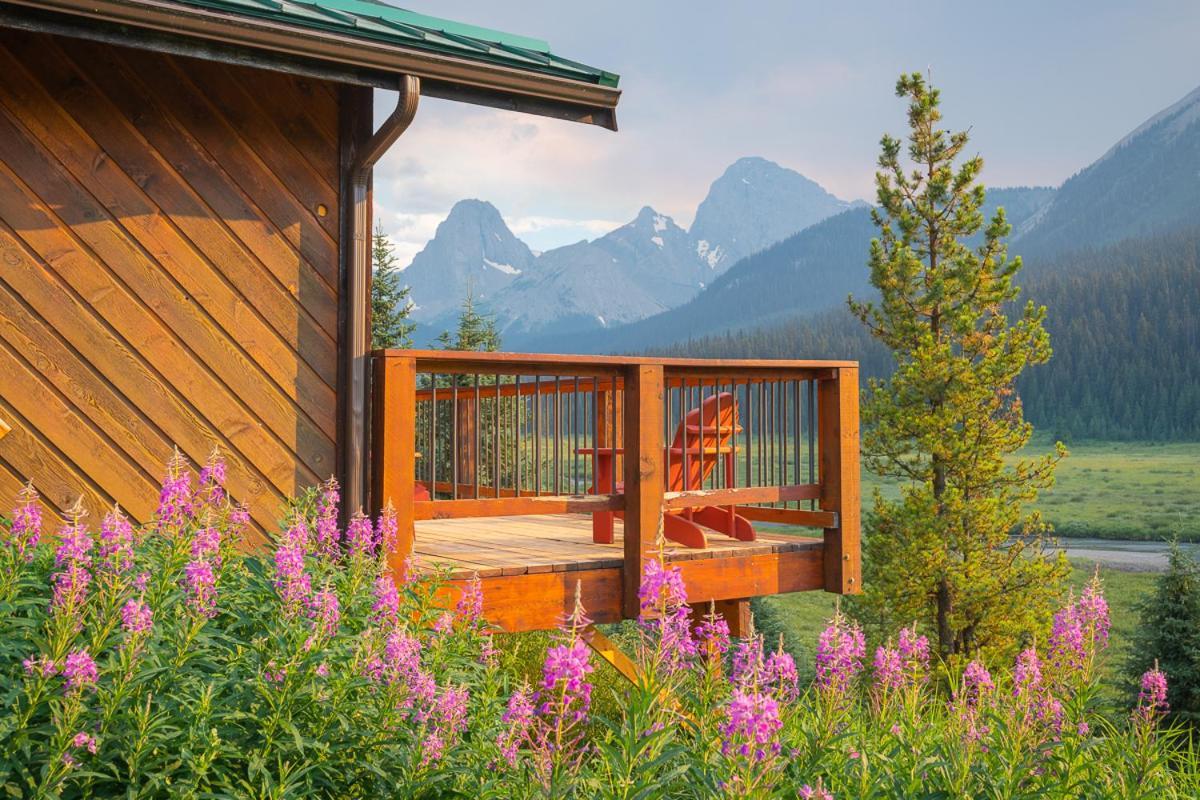 Mount Engadine Lodge Kananaskis Екстериор снимка