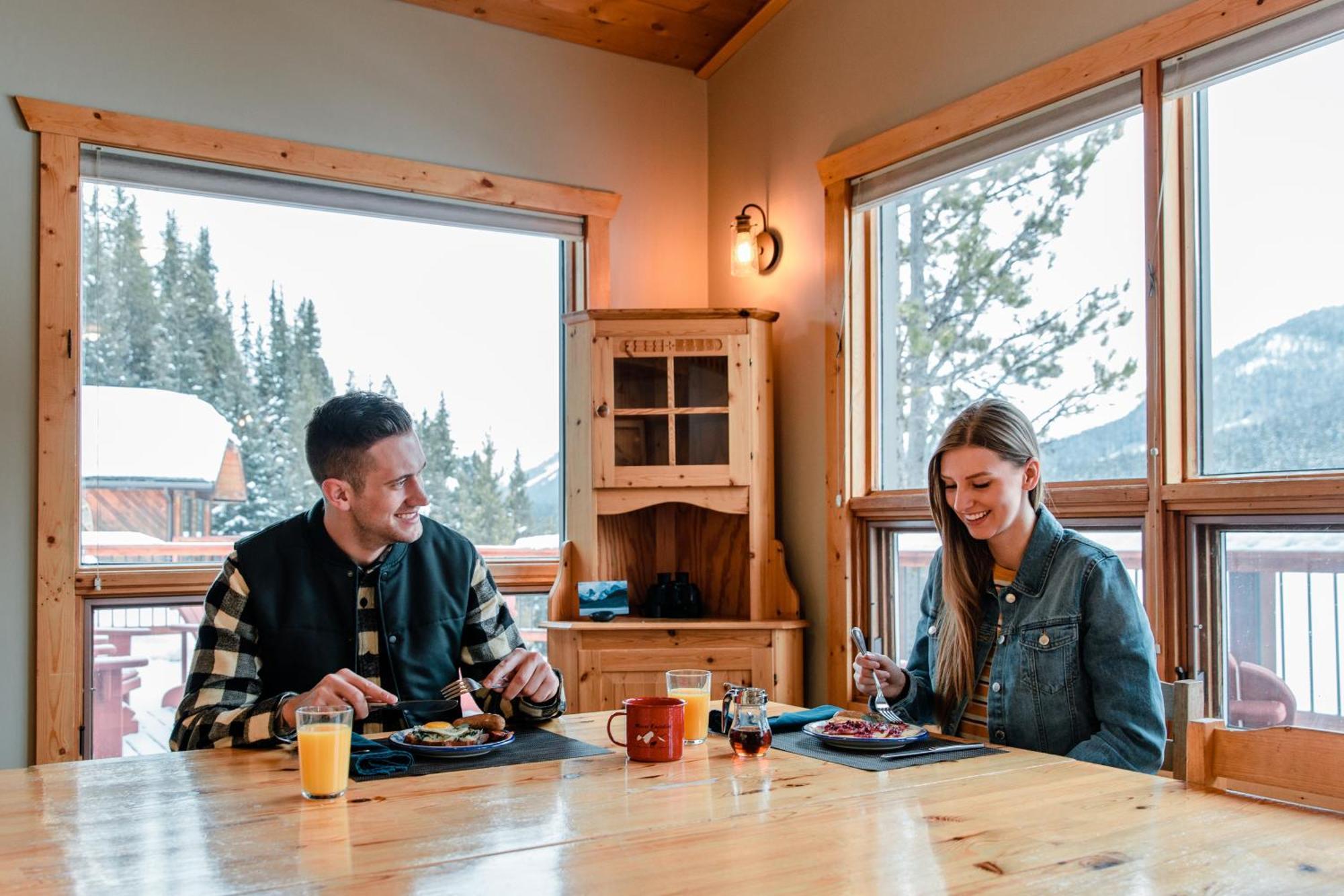 Mount Engadine Lodge Kananaskis Екстериор снимка